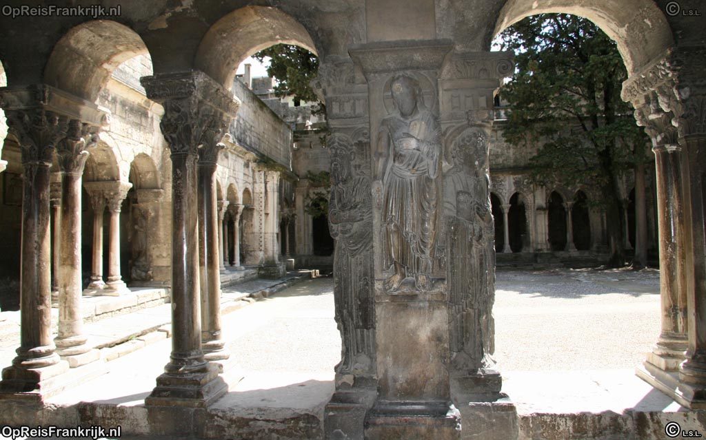 Arles; kruisgang St-Trophime